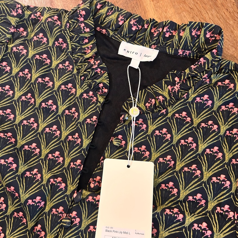Entro Floral Black Blouse